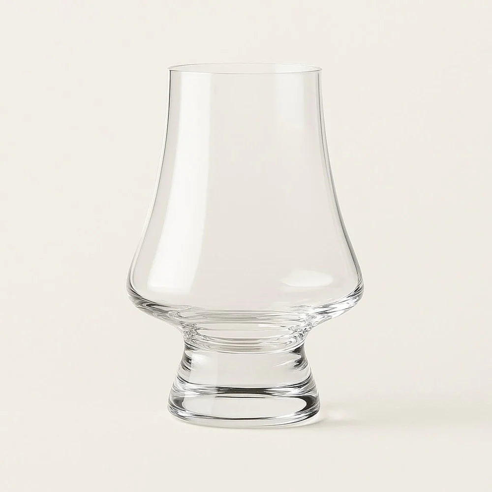 High-Transparency Whiskey Glass – Close-Up Showing Glass Clarity and Finish